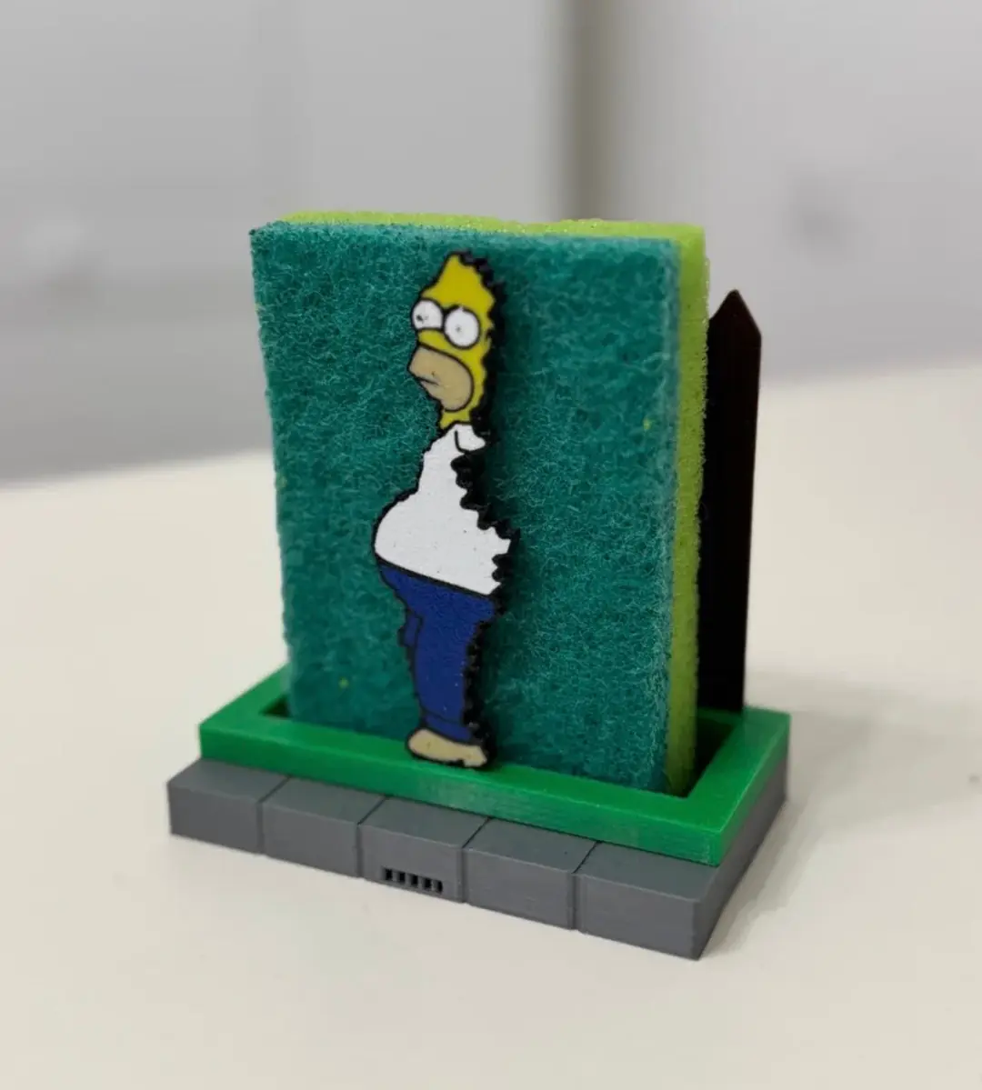 Homer Simpson Çıkışlı Süngerlik – Mutfak Tezgahı İçin