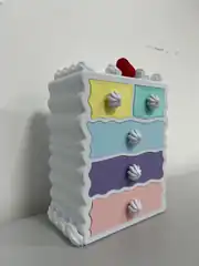 Pastel pasta organizer, yandan krema detayı