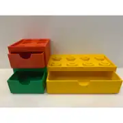 Kırmızı, yeşil ve sarı blok çekmeceli organizer seti, çekmeceler açık