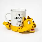 Sarı mırmır kedi bardak altlığı üzerinde I love cats kupası