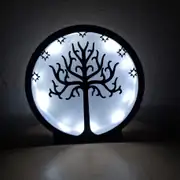 Gondor ağacı LED gece lambası karanlıkta yanarken