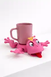 Pembe ZıpZıp kurbağa bardak tutucu, pembe kupayla